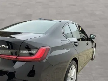 BMW 320e Limousine Navi PDC HiFi