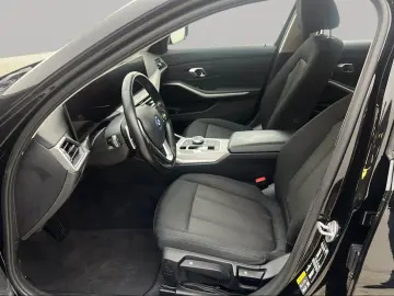 BMW 320e Limousine Navi PDC HiFi