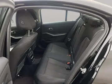 BMW 320e Limousine Navi PDC HiFi