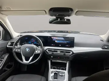 BMW 320e Limousine Navi PDC HiFi