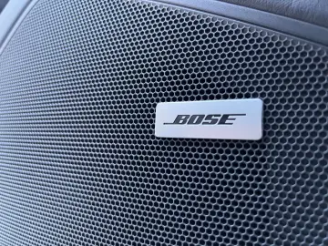 Porsche Cayenne E-Hyb Kreide · Inno · AHK