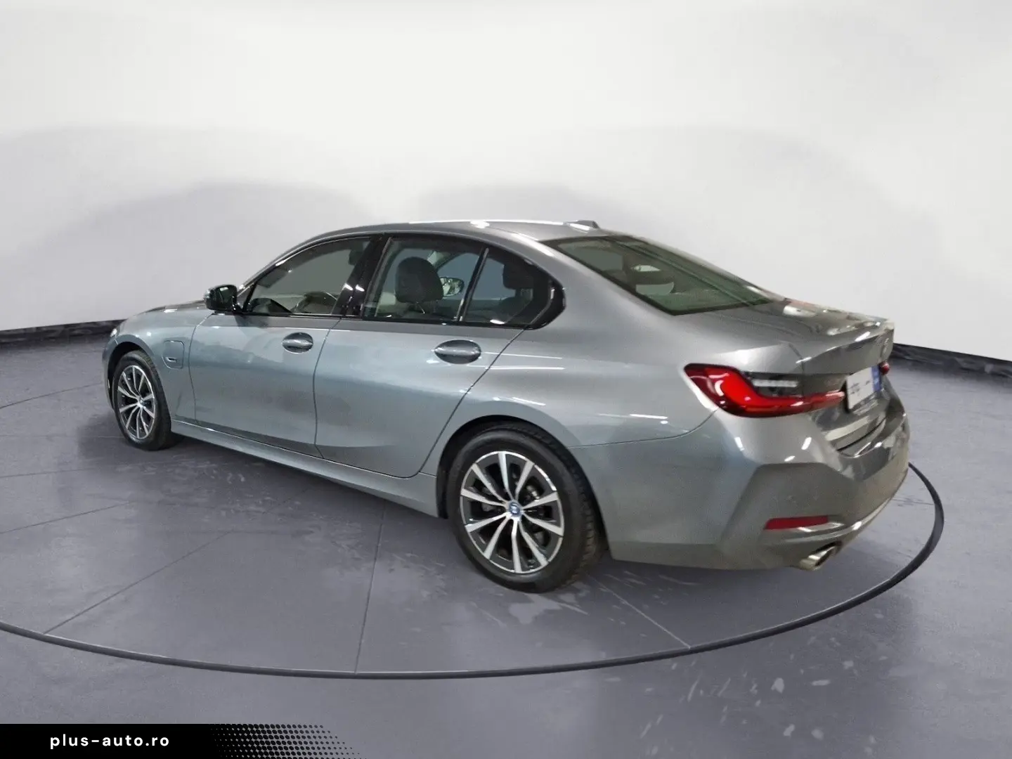 BMW 320e Limousine  Navi Sportsitze LED PDC SHZ