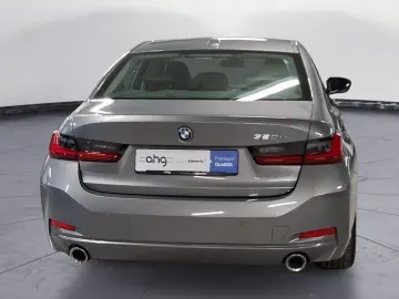 BMW 320e Limousine  Navi Sportsitze LED PDC SHZ