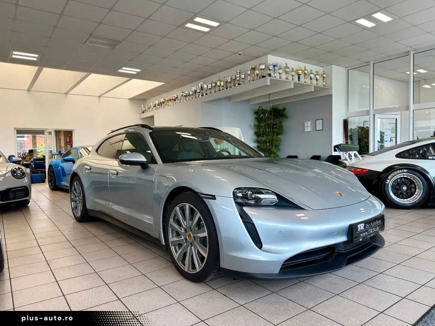 PORSCHE Taycan Sport Turismo Performance Luftferderung