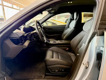 PORSCHE Taycan Sport Turismo Performance Luftferderung