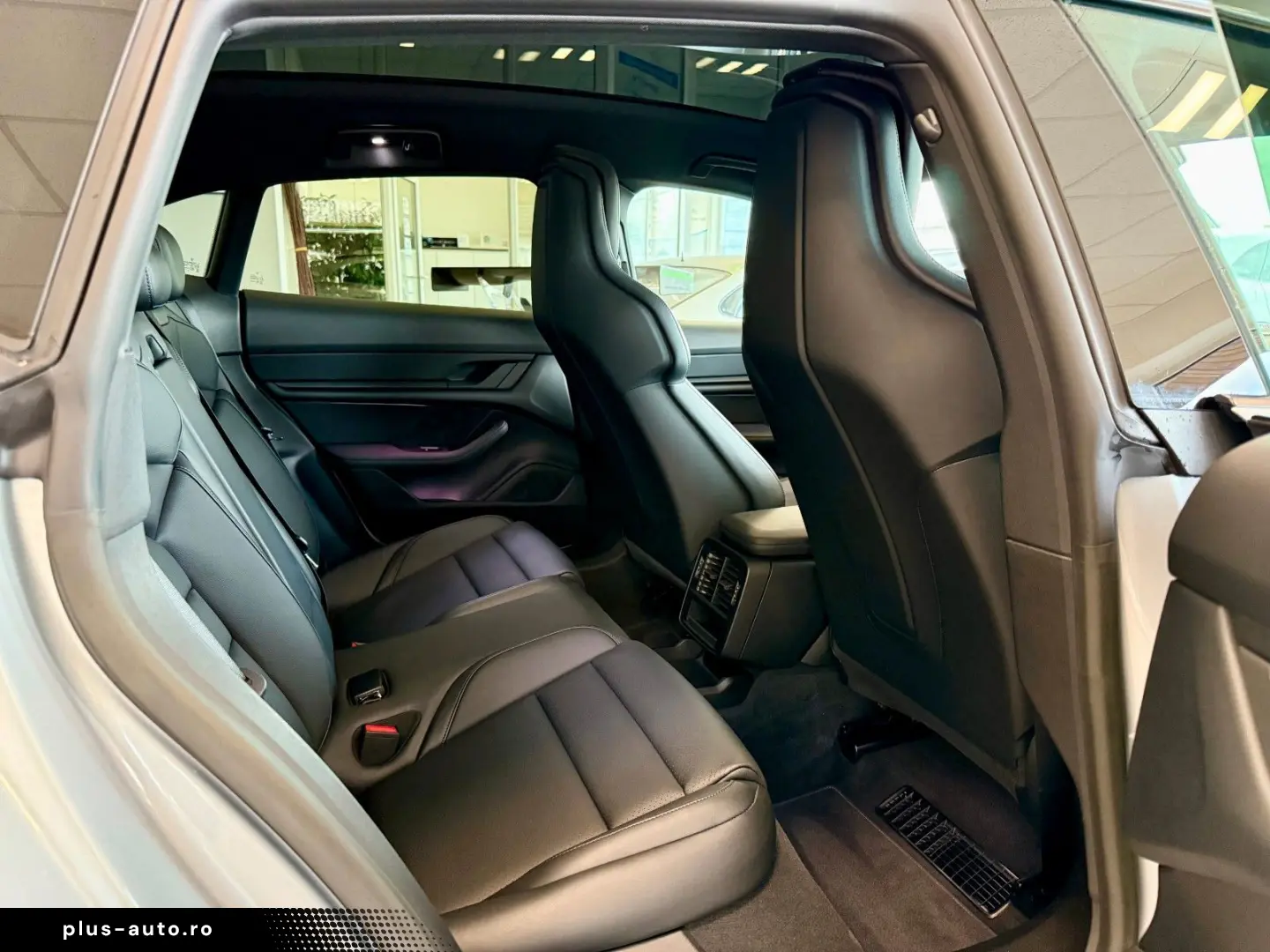 PORSCHE Taycan Sport Turismo Performance Luftferderung