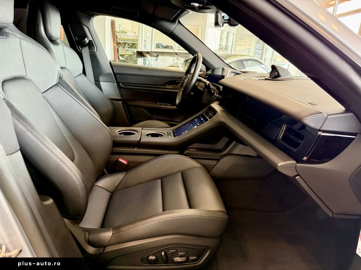 PORSCHE Taycan Sport Turismo Performance Luftferderung