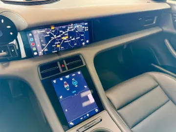 PORSCHE Taycan Sport Turismo Performance Luftferderung