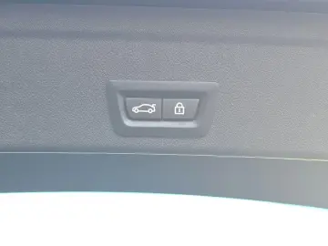 BMW X6 40i xDri M-Sport STNDHZ HUP PANO AHK H&K 360