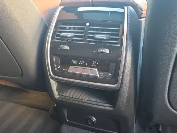 BMW X6 40i xDri M-Sport STNDHZ HUP PANO AHK H&K 360