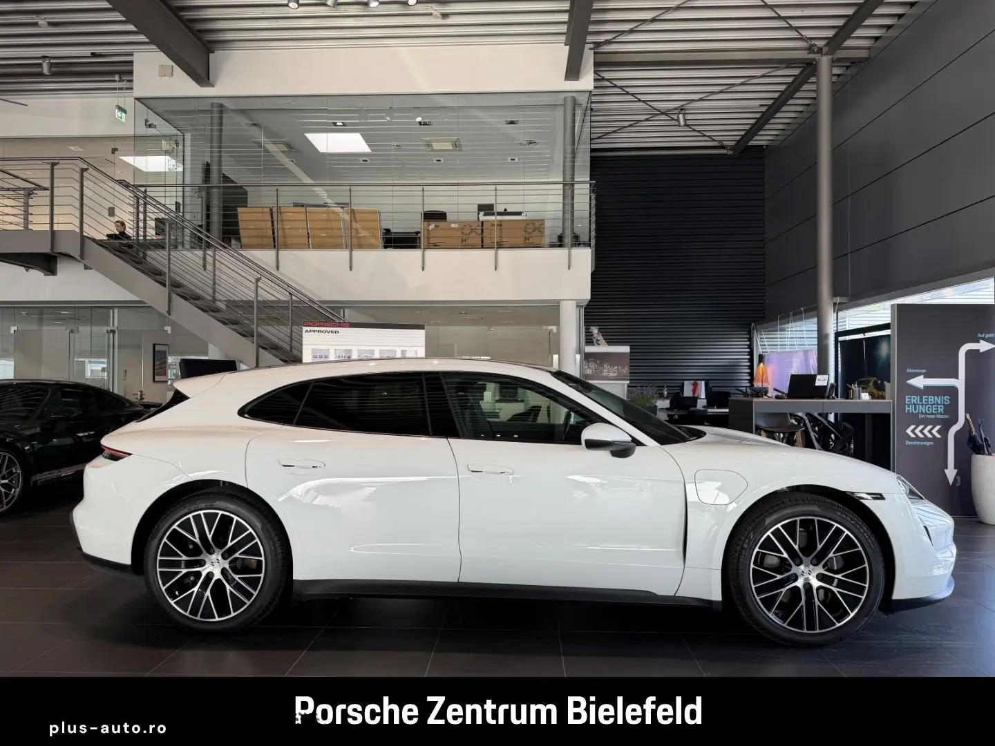 PORSCHE Taycan Sport Turismo Luftfederung Rückfahrkamera