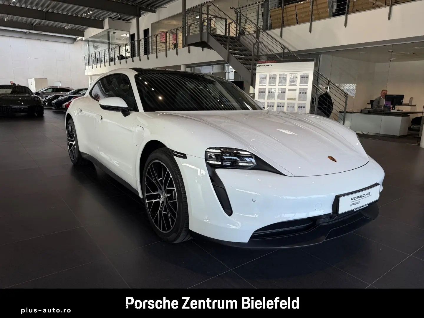 PORSCHE Taycan Sport Turismo Luftfederung Rückfahrkamera
