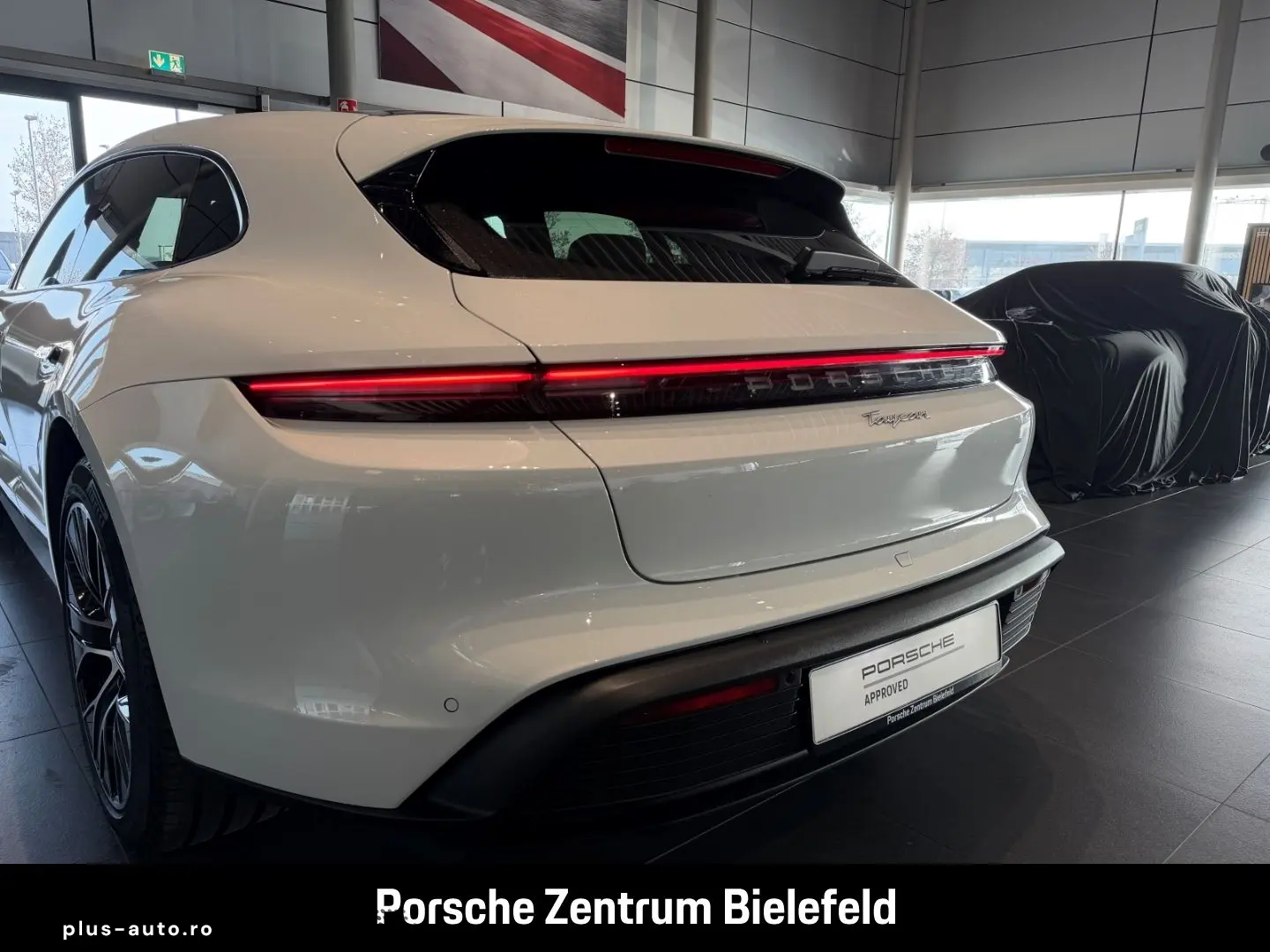 PORSCHE Taycan Sport Turismo Luftfederung Rückfahrkamera