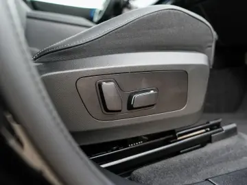 BMW X3 20i xDr MSp 360  Panoramic Keyless ACC HUD