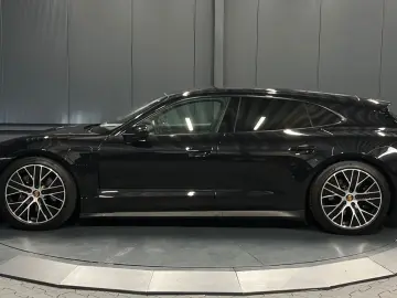 PORSCHE Taycan Sport Turismo 20Zoll PANORAMA Wärmepumpe