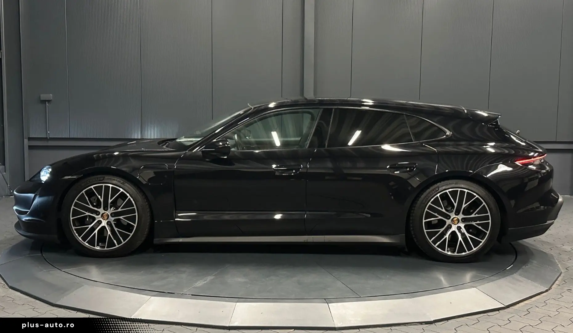PORSCHE Taycan Sport Turismo 20Zoll PANORAMA Wärmepumpe