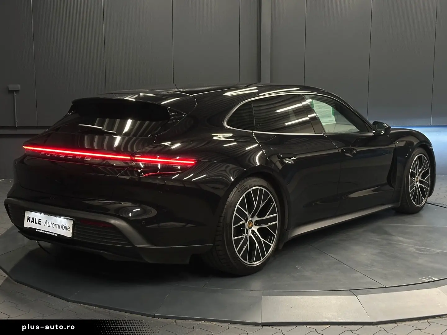 PORSCHE Taycan Sport Turismo 20Zoll PANORAMA Wärmepumpe