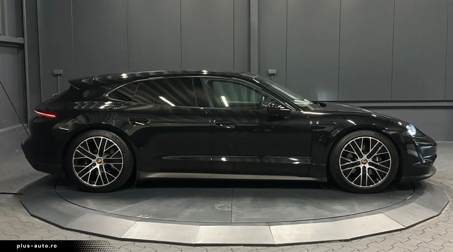 PORSCHE Taycan Sport Turismo 20Zoll PANORAMA Wärmepumpe