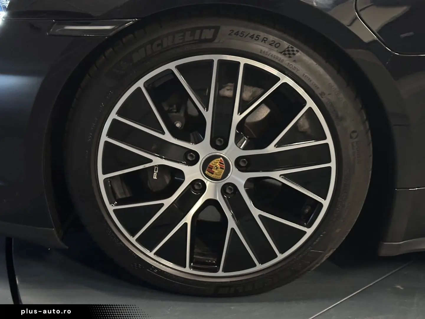 PORSCHE Taycan Sport Turismo 20Zoll PANORAMA Wärmepumpe