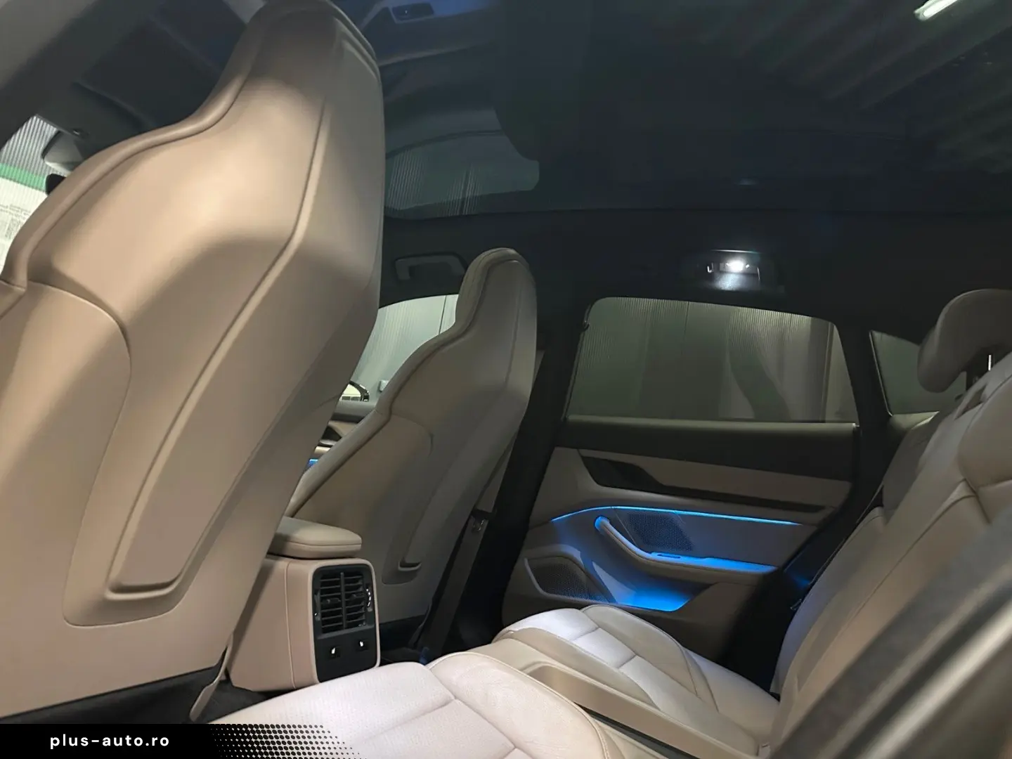 PORSCHE Taycan Sport Turismo 20Zoll PANORAMA Wärmepumpe