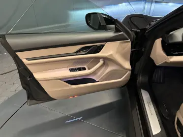 PORSCHE Taycan Sport Turismo 20Zoll PANORAMA Wärmepumpe
