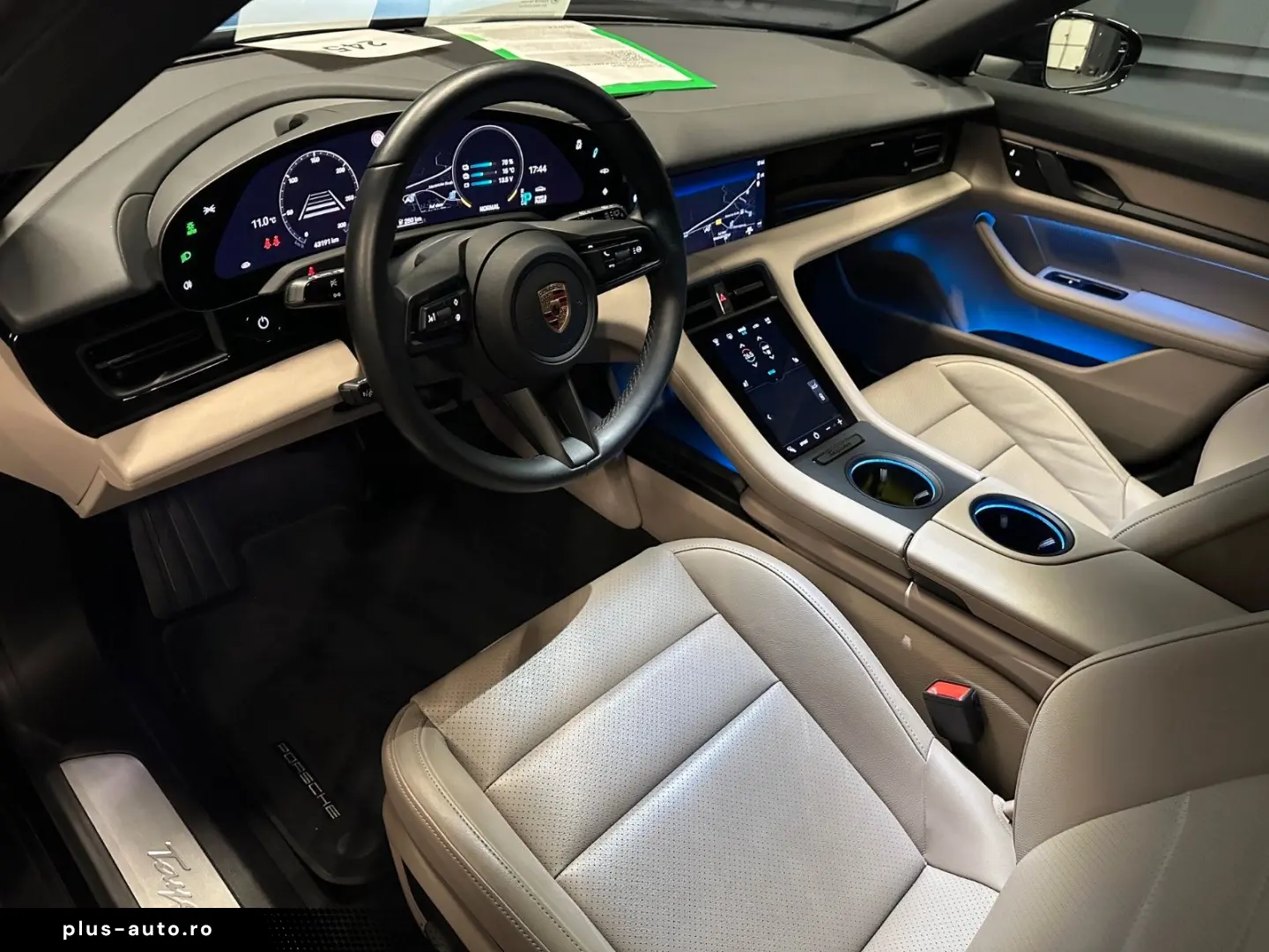 PORSCHE Taycan Sport Turismo 20Zoll PANORAMA Wärmepumpe