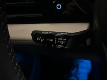 PORSCHE Taycan Sport Turismo 20Zoll PANORAMA Wärmepumpe