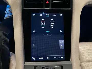 PORSCHE Taycan Sport Turismo 20Zoll PANORAMA Wärmepumpe