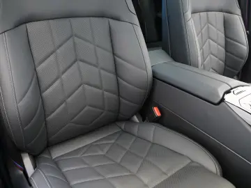 BMW i5 40 eDrive M Sport Pro Paket PANORAMA AHK