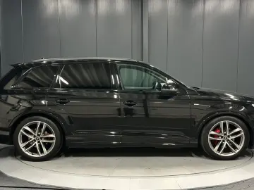 AUDI Q7 50 TDI quattro competition plus S-Line 21Zoll