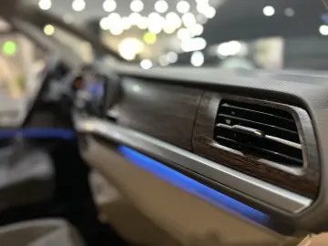 VW T7 Multivan STYLE STHZ H&K TISCH AHK VIS_A_VIS