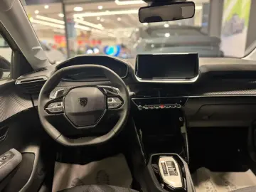 PEUGEOT 208 STYLE 1.2 HYBRID 110 CP E-DCS6