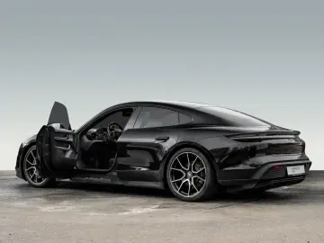 PORSCHE Taycan Sport Chrono Paket Performancebatterie