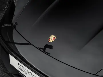 PORSCHE Taycan Sport Chrono Paket Performancebatterie