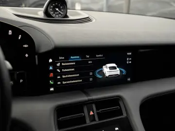 PORSCHE Taycan Sport Chrono Paket Performancebatterie