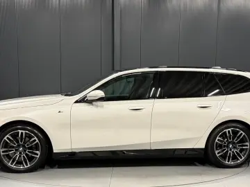 BMW 520d Touring M-Sport LEDER Braun PANORAMA Innov.