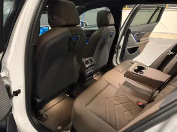 BMW 520d Touring M-Sport LEDER Braun PANORAMA Innov.