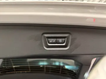 BMW 520d Touring M-Sport LEDER Braun PANORAMA Innov.