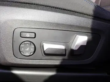 BMW X4 M40 i   AHK   Harman   HUD   PANO