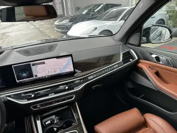 BMW X5 xDrive50e PHEV 25 7kWh Aut. M-Paket  Panor...