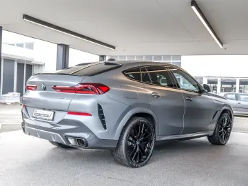 BMW X6 xDrive40d M Sport PANO ACC AHK RFK NAVI LED