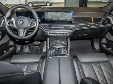 BMW X6 xDrive40d M Sport PANO ACC AHK RFK NAVI LED