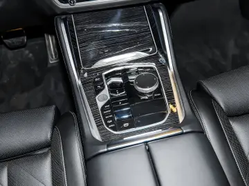 BMW X6 xDrive40d M Sport PANO ACC AHK RFK NAVI LED