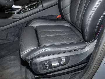 BMW X6 xDrive40d M Sport PANO ACC AHK RFK NAVI LED