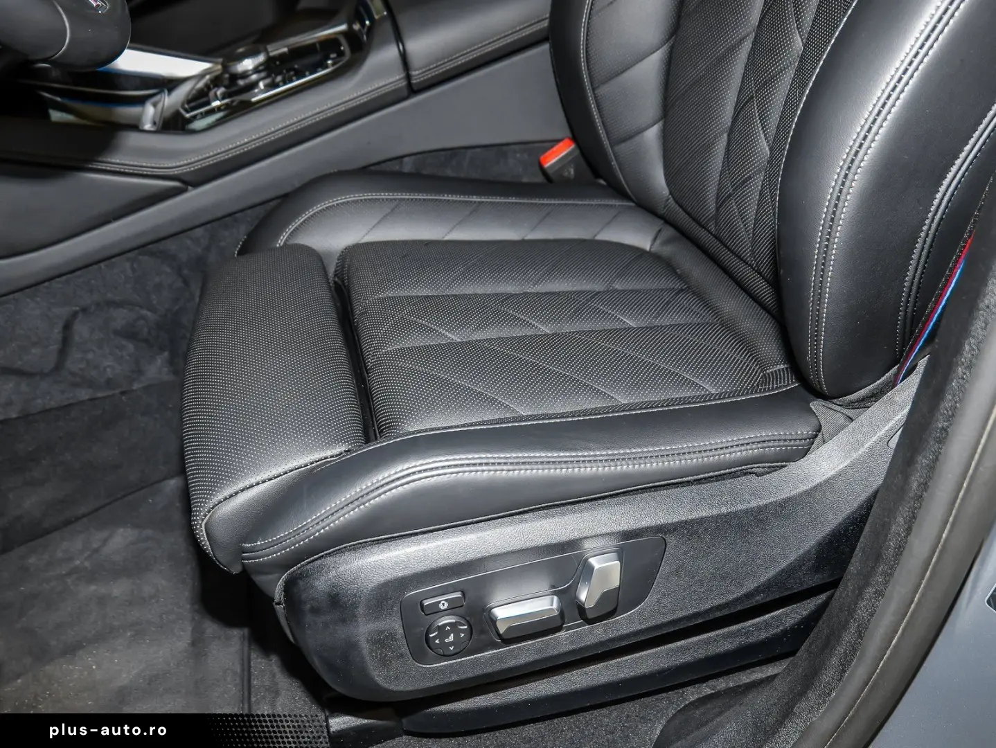 BMW X6 xDrive40d M Sport PANO ACC AHK RFK NAVI LED