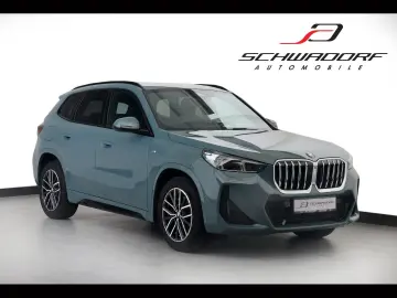 BMW X1 xDrive23d M Sport PANO ACC RFK AHK 18  8-fach