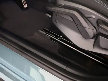 BMW X1 xDrive23d M Sport PANO ACC RFK AHK 18  8-fach