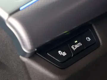 BMW X1 xDrive23d M Sport PANO ACC RFK AHK 18  8-fach