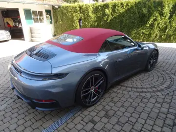 PORSCHE 992.2 Carrera 4 GTS T-Hybrid Cabrio 6.000 km !