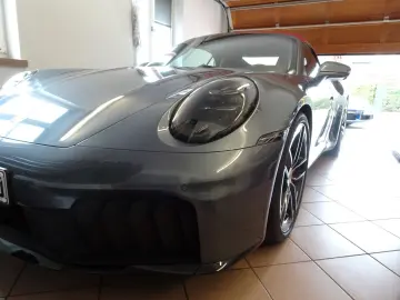 PORSCHE 992.2 Carrera 4 GTS T-Hybrid Cabrio 6.000 km !